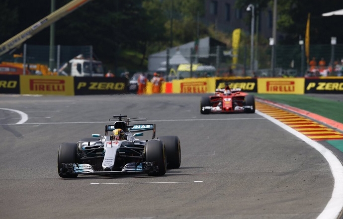 Hamilton entra en la historia tras batir el récord de poles de Schumacher