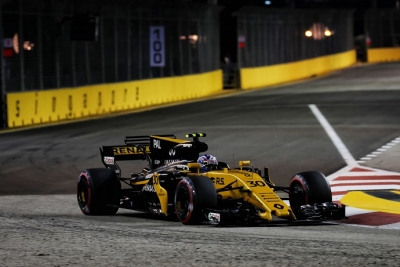 Renault hace un buen trabajo el día que hacen oficial el fichaje de Sainz