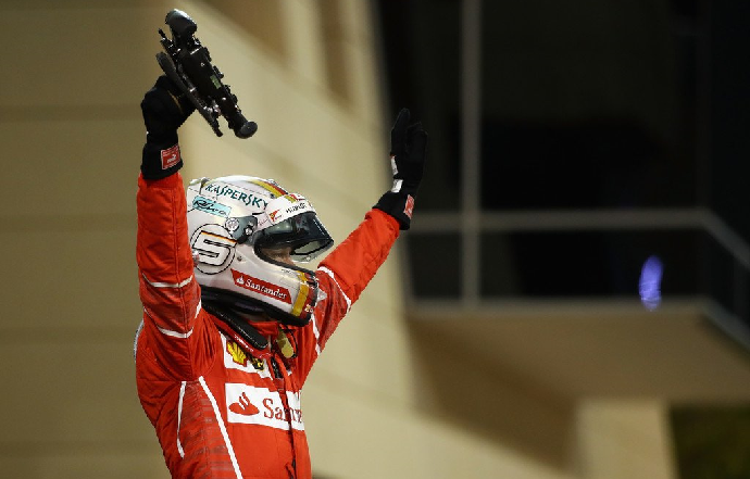 Vettel celebrando la victoria