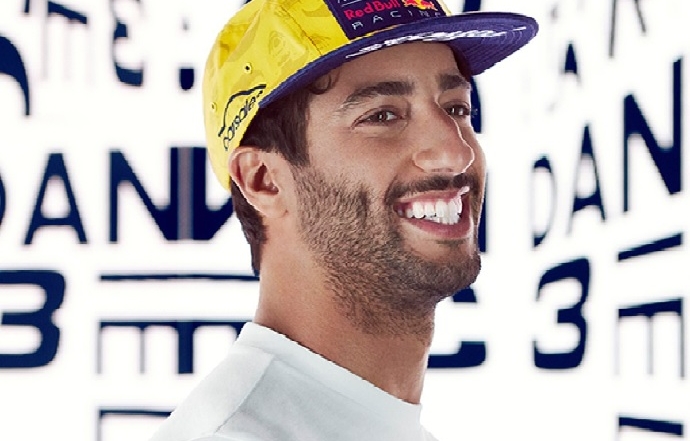 Ricciardo: "Tener coches tan anchos no facilita los adelantamientos