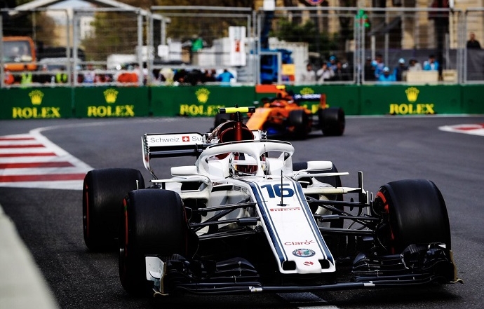 Sexta posición de Leclerc en el Gran Premio de Azerbaiyán