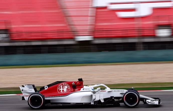 Viernes en China-Sauber: Brotes verdes con vistas a Q2