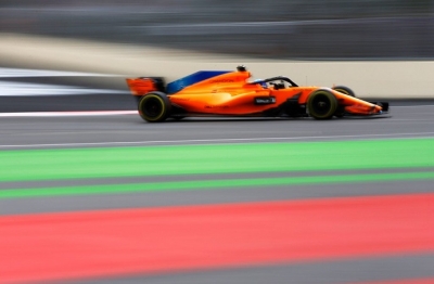 Alonso se muestra cauto con las mejoras para Barcelona