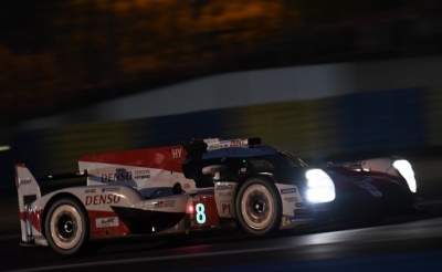 Alonso en el WEC-Le Mans: Doblete de Toyota con Alonso 1º, Antonio García 39º y Molina 34º