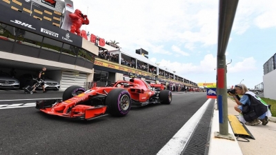 Domingo en Francia-Ferrari: Kimi podio y Vettel piloto del día según los fans