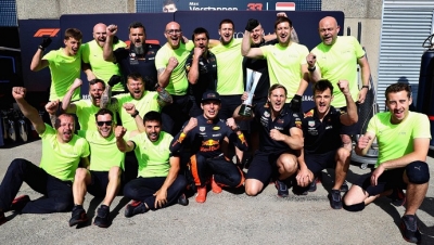 Verstappen acordó con Red Bull viajar solo a Canadá: ni representante ni familia