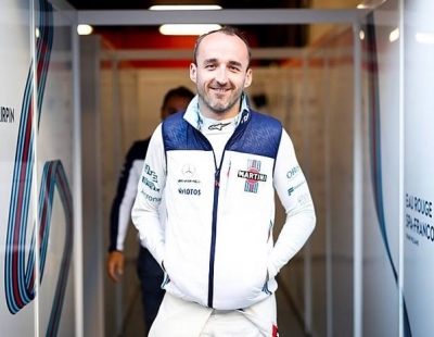 Kubica firmó por Ferrari en 2012