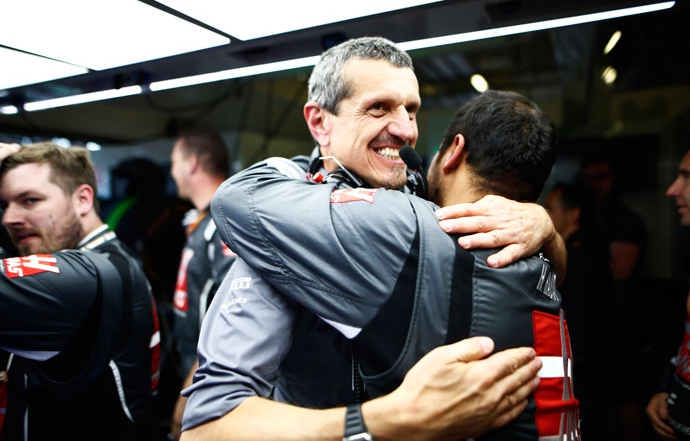 domingo en austria haas f1 team en los cuernos de la luna 5