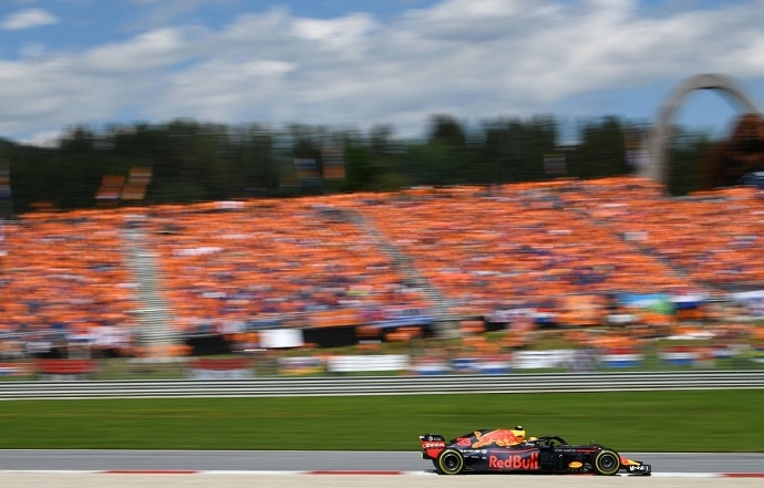 Domingo en Austria - Red Bull: El Ring baila a ritmo de Max