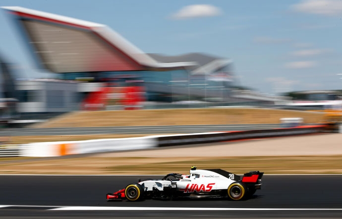 sabado en gran bretaña haas f1 team imponente clasificacion