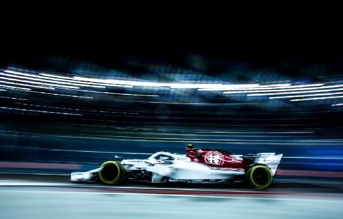 Sábado en Singapur-Sauber: Con ambos coches en Q2