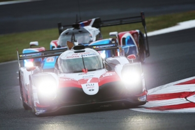 Pole para el Toyota 7 en Fuji