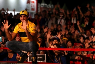 Renault no esperaba estar tan atrás según Sainz