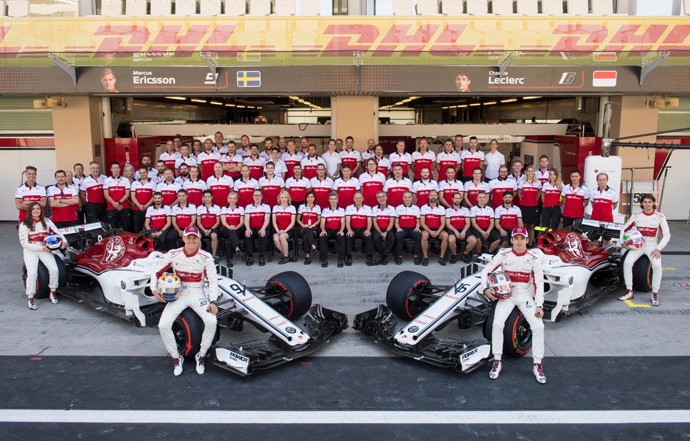 domingo en abu dabi sauber tres de tres para leclerc