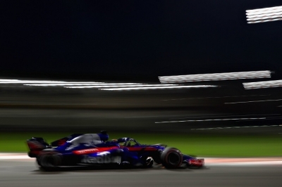 Sábado en Abu Dabi - Toro Rosso: a las primeras de cambio