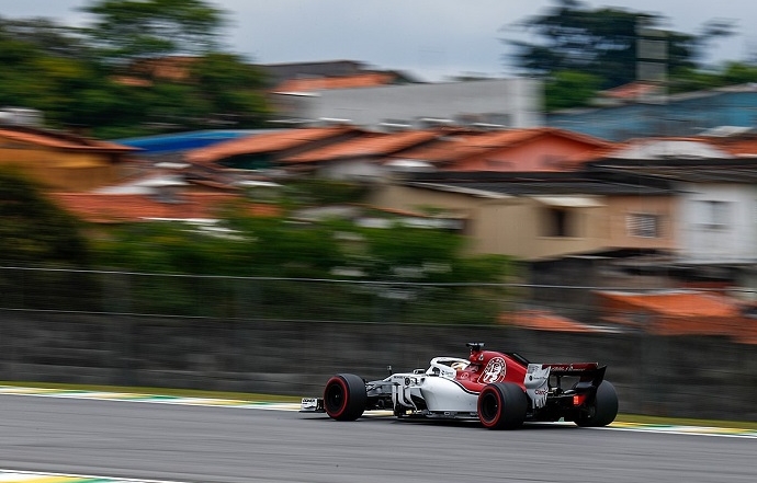 Sábado en Brasil-Sauber: Leclerc obró la magia, los de Hinwil en el top 10