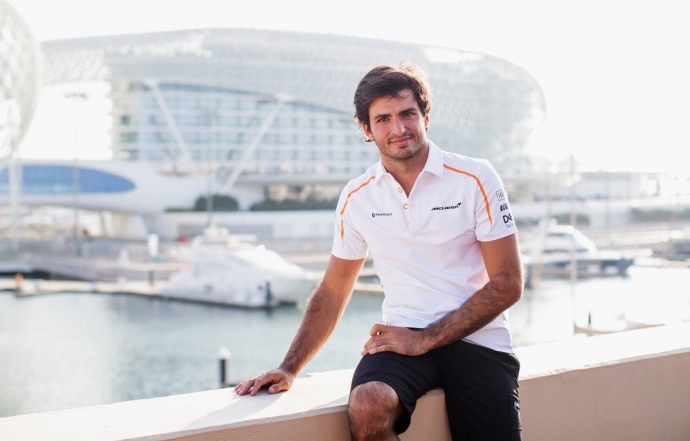 Liderar la zona media debe ser el objetivo de McLaren según Sainz