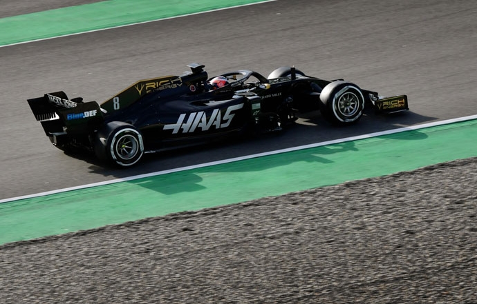 test en barcelona dia 2 haas contratiempos superados