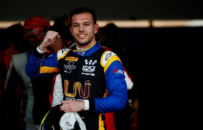 Primera clasificación, primera sorpresa: Pole para Luca Ghiotto