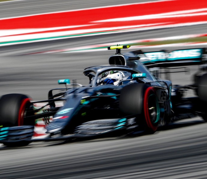 Crónica: Récord de pista y pole insultante del Bottas 2.0 en España