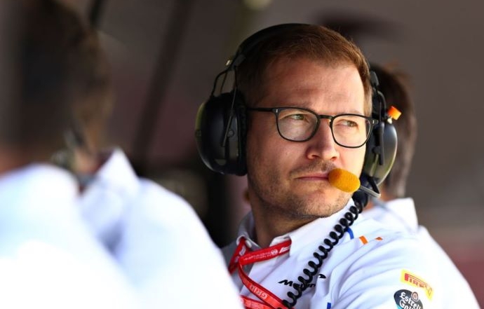 Andreas Seidl dice que en McLaren tienen que asumir riesgos