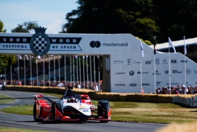 Heidfeld encabeza el eRécord de vehículos con ruedas descubiertas en Goodwood