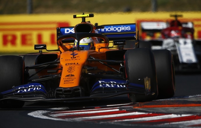 Norris admite tener presión al competir en un equipo como McLaren