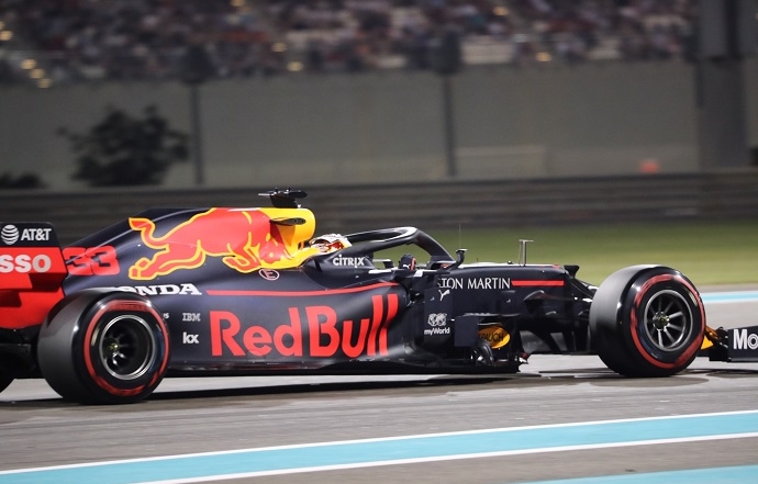 Honda reconoce su fallo en el coche de Verstappen durante el GP de Abu Dhabi