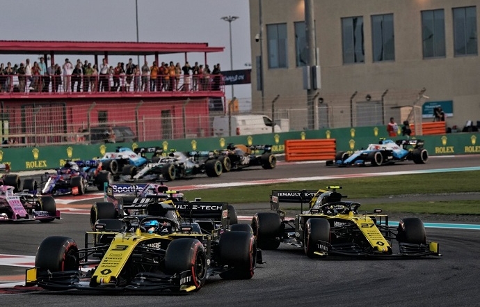 Domingo en Abu Dabi - Renault: Final sin puntos