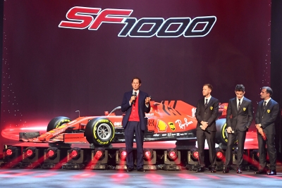 Ferrari presentó la SF1000 en Reggio Emilia, su contendiente para luchar por el título este año