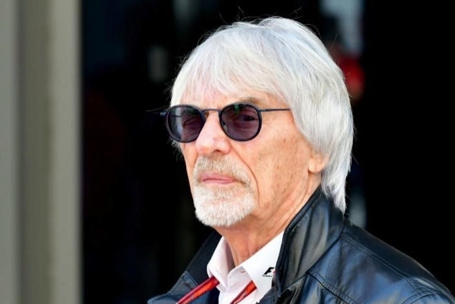 Ecclestone asegura que se tardó demasiado en suspender el GP de Australia