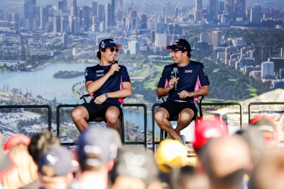 Los tres grandes están un paso por delante de Racing Point, según Pérez