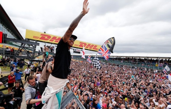 OFICIAL:Silverstone albergará dos Grandes Premios si las autoridades lo permiten Silverstone albergará dos Grandes Premios si las autoridades lo permiten