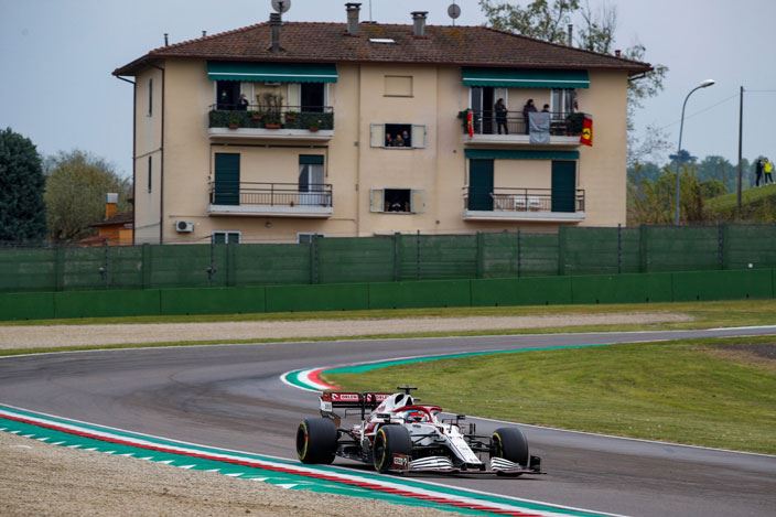 Domingo en Emilia Romaña – Alfa Romeo: mejorando, pero sin puntos