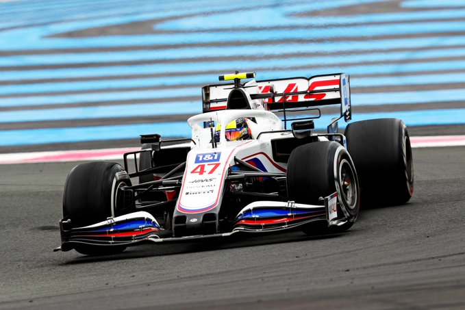 Domingo en Francia Haas hacia abajo en Paul Ricard