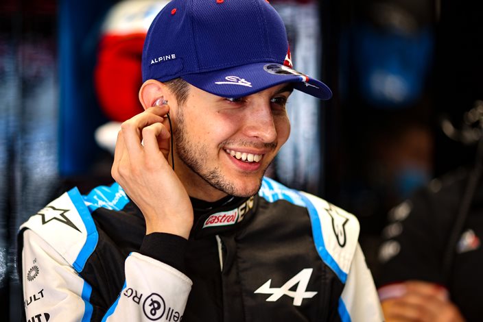 Esteban Ocon renueva con Alpine hasta la temporada 2024 de F1