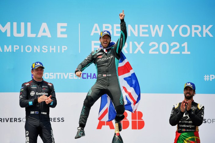 #NYCEPrix – Sam Bird, con esperanzas renovadas para el campeonato, gana en Brooklyn