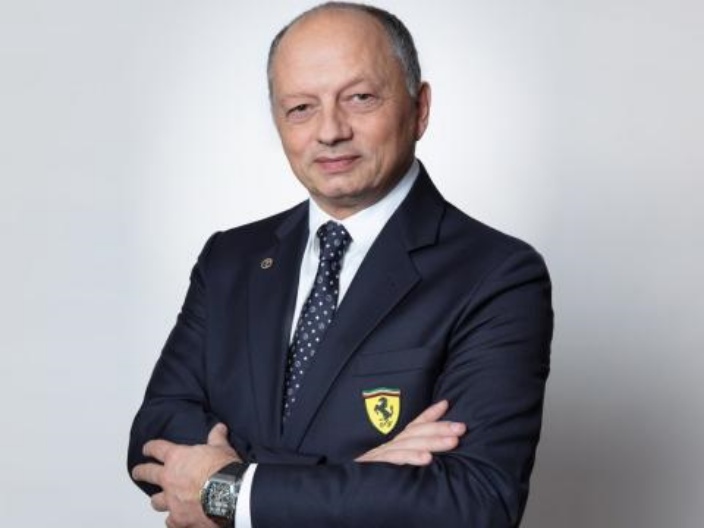 OFICIAL: Vasseur sustituye a Binotto en Ferrari