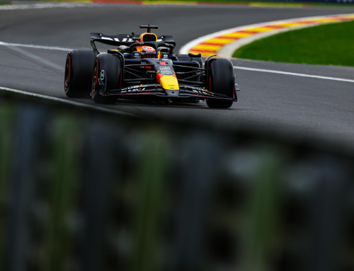 El sancionado Verstappen conquista en mojado la ‘pole’ en Spa por delante de Leclerc