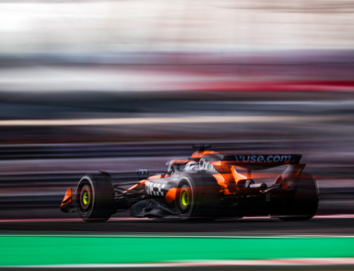 McLaren domina con firmeza la primera jornada en Baréin y Sainz cierra el ‘top 10’
